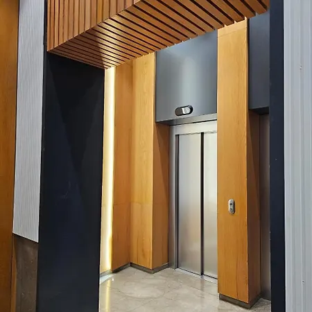 Miku - Glamorous 1bedroom At Olympic Apartment *