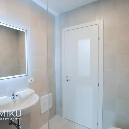 Appartamento Miku - Glamorous 1bedroom At Olympic Tirana